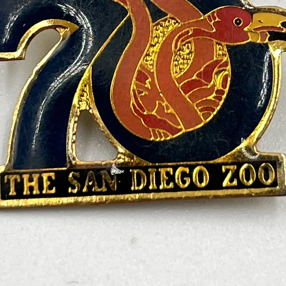 Vintage San Diego Zoo 70th Anniversary Flamingo Pin Souvenir Gold Tone Enamel